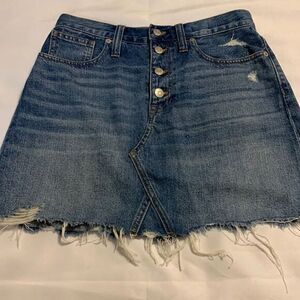Madewell Size 28 NWOT distressed mini skirt